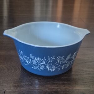 Vintage Pyrex Colonoal Mist Dish, Nice Condition. 473B. No Lid. No Chips/ Cracks